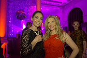 Moderatorin Sandra Ahrabian, Moderatorin Alessandra Geissel (©Foto: Martin Schmitz)